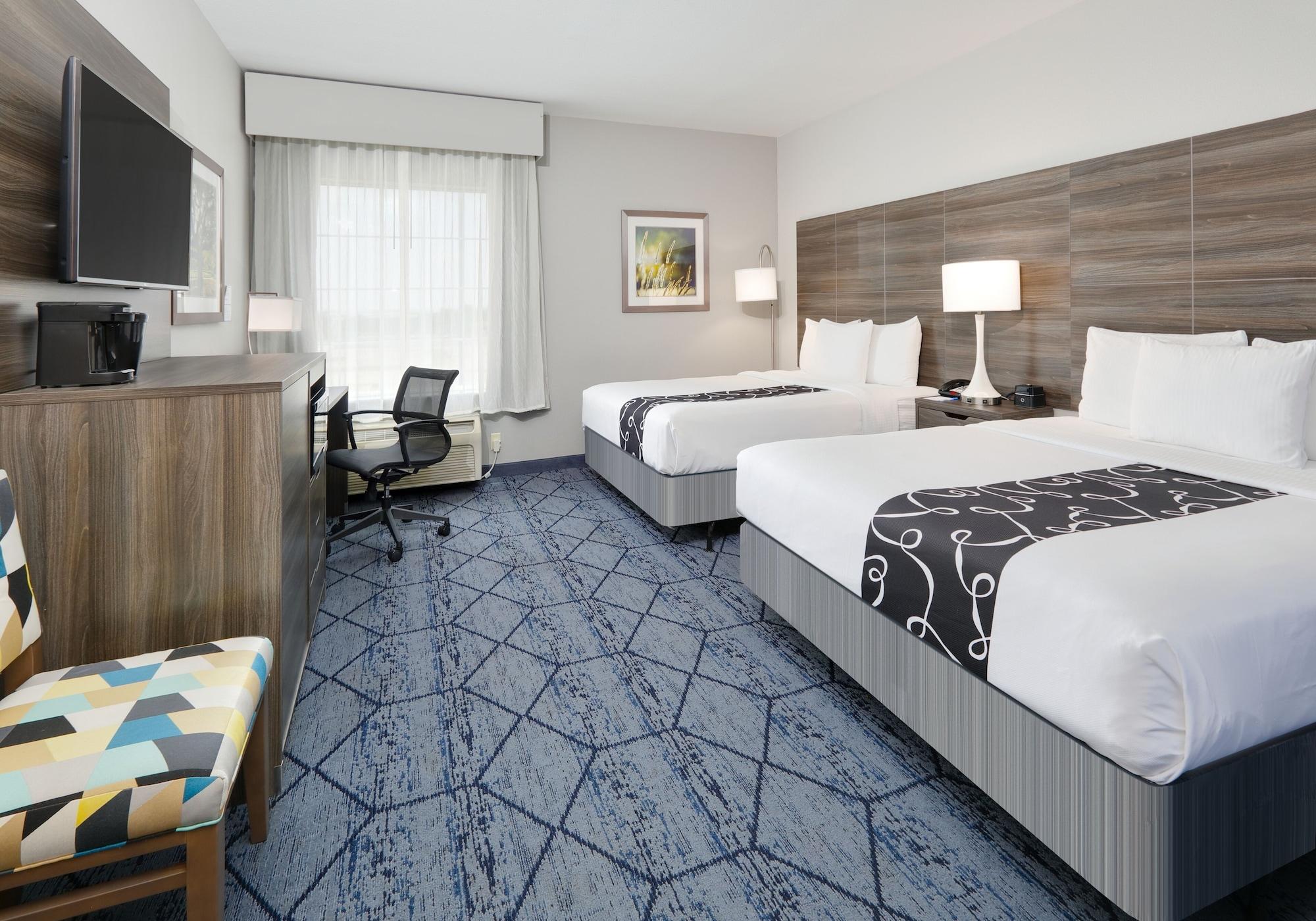La Quinta By Wyndham Denton - University Drive Extérieur photo