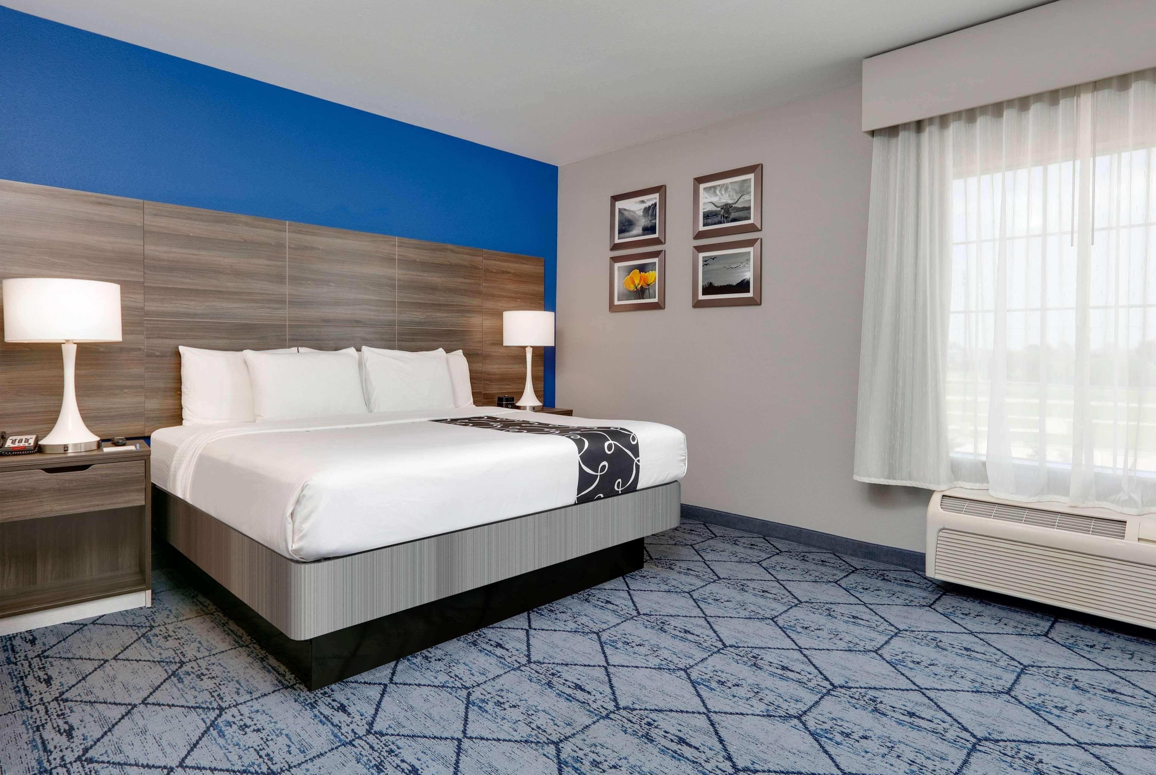 La Quinta By Wyndham Denton - University Drive Extérieur photo