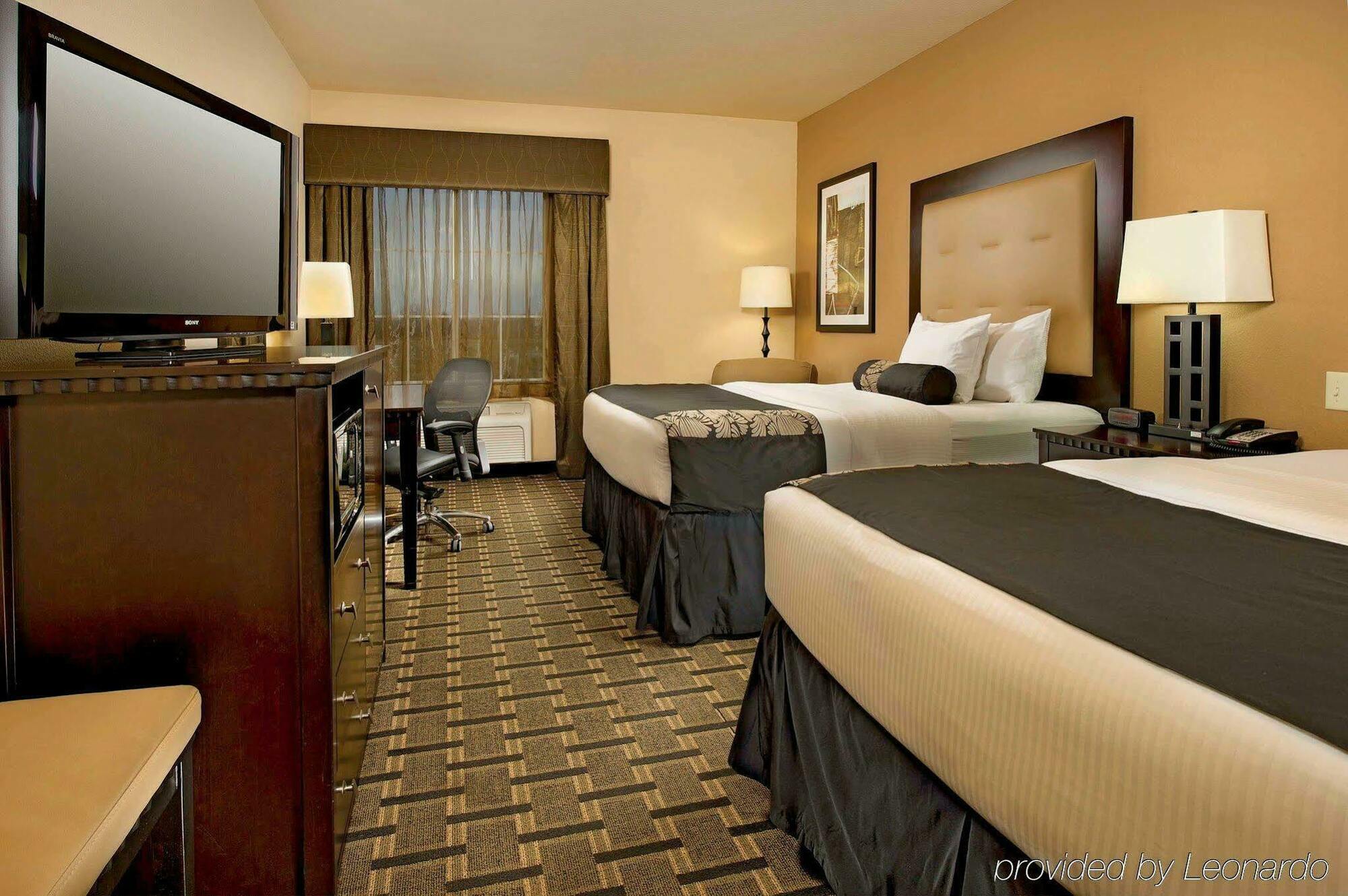 La Quinta By Wyndham Denton - University Drive Extérieur photo