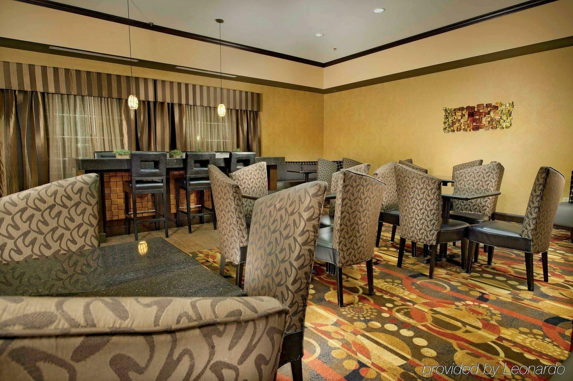 La Quinta By Wyndham Denton - University Drive Extérieur photo